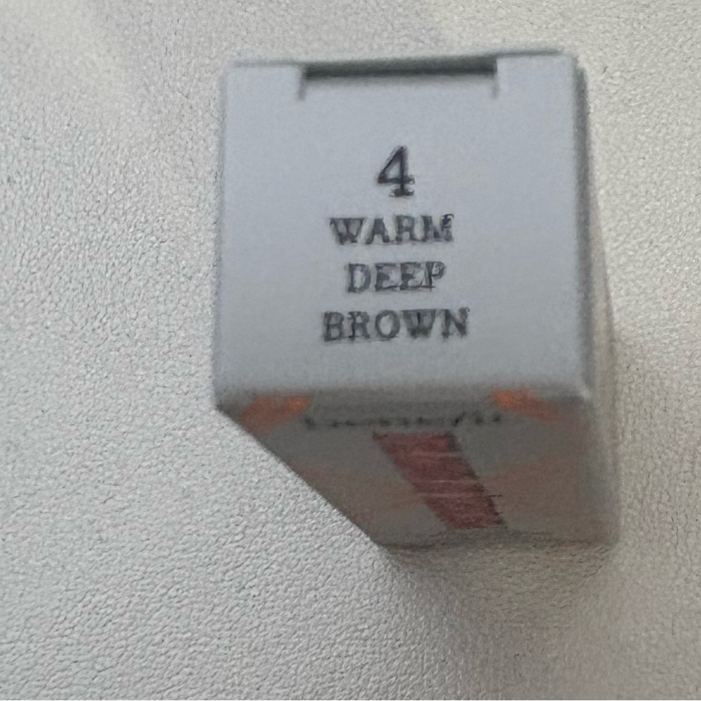 Benefit brow wax-NIB Warm Deep Brown - Picture 2 of 3